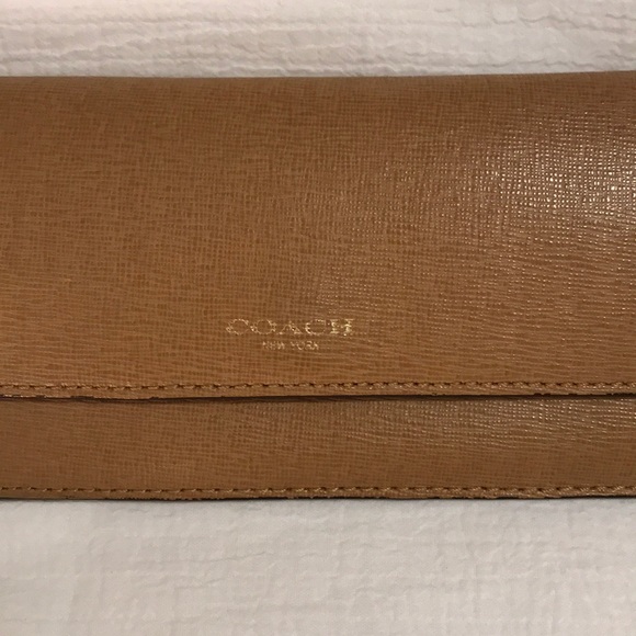NWOT Tan coach wallet - Picture 1 of 4